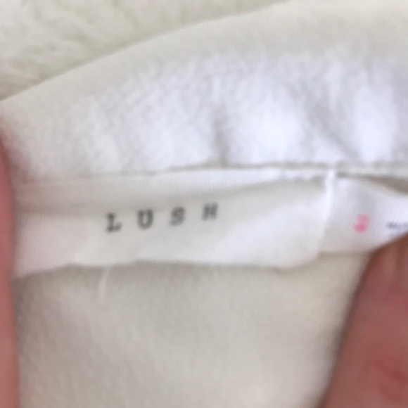 Lush Crop White Sleeveless Button Up - Picture 3 of 3